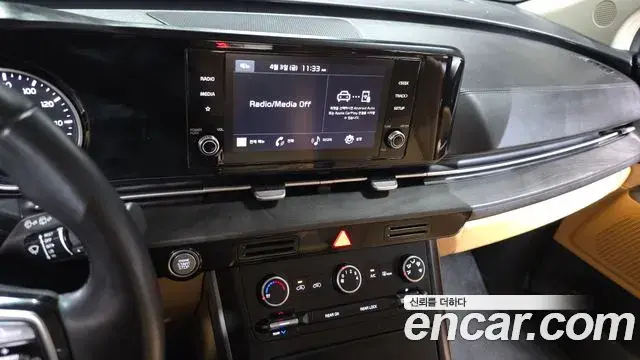 Kia Carnival 2021 — Photo 14/20