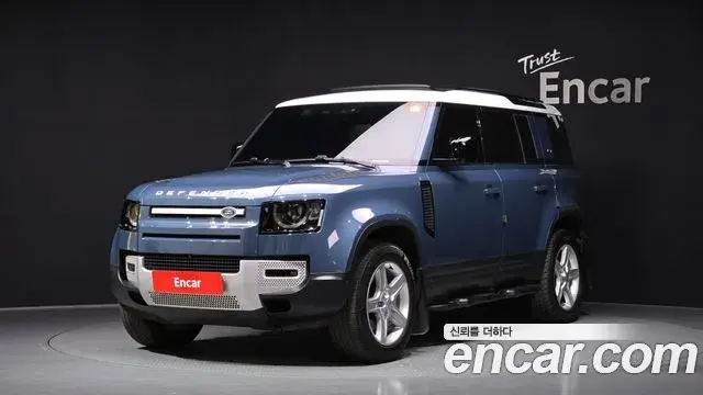 Land Rover Defender 2021 — Фото 1/20