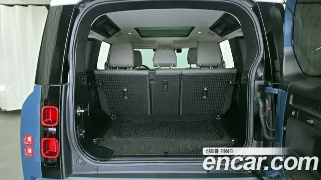 Land Rover Defender 2021 — Фото 20/20