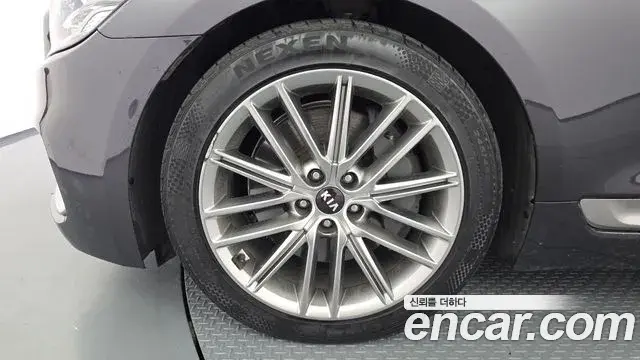 Kia The K9 2021 — Photo 5/20