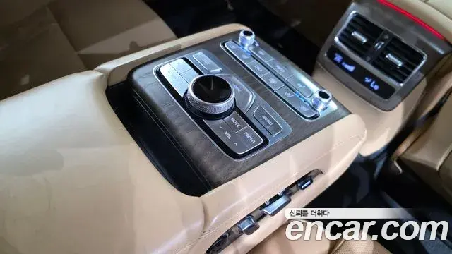 Kia The K9 2021 — Photo 18/20