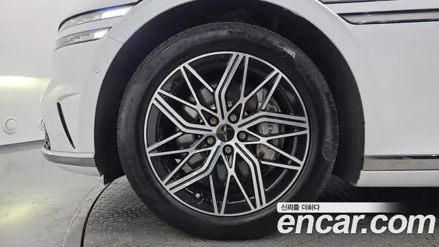 Genesis G90 2022 — Şəkil 18/20