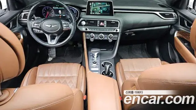 Genesis G70 2019 — ფოტო 15/20