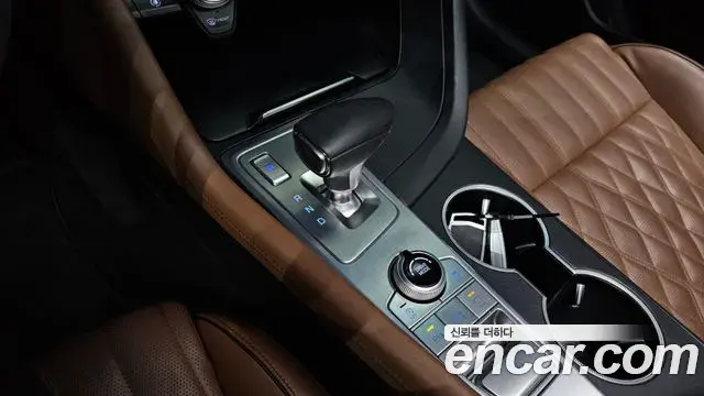 Genesis G70 2019 — ფოტო 13/20
