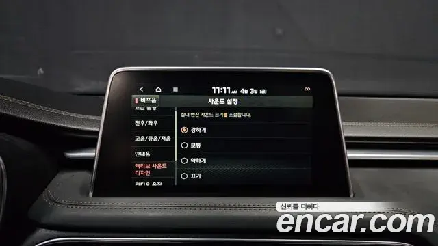 Genesis G70 2019 — ფოტო 18/20