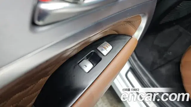 Genesis G70 2019 — ფოტო 12/20