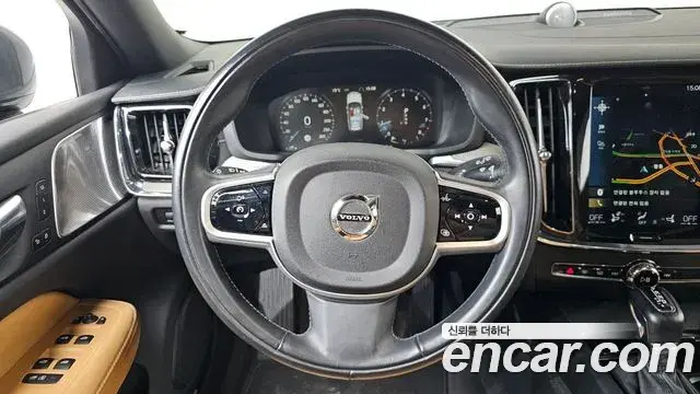 Volvo V60 Cross Country 2020 — Şəkil 11/20