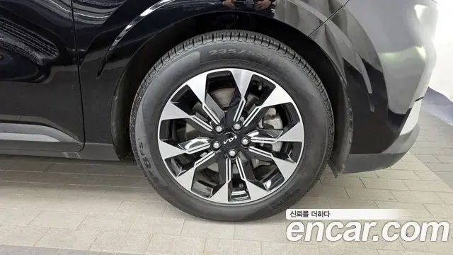Kia Carnival 2022 — Фото 5/20