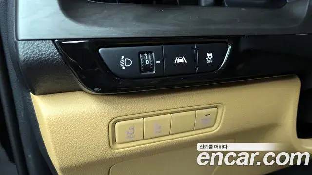 Kia Carnival 2022 — Фото 18/20