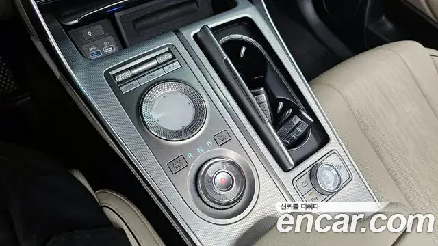 Genesis GV80 2021 — ფოტო 20/20
