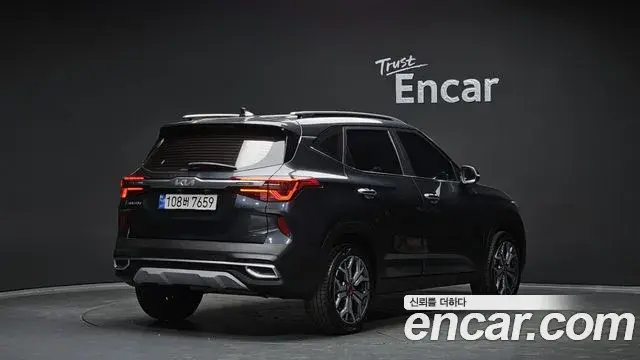Kia Seltos 2022 — Şəkil 17/20
