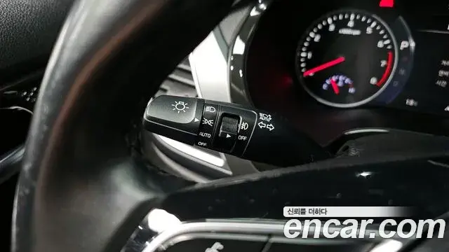 Kia Seltos 2022 — Şəkil 18/20