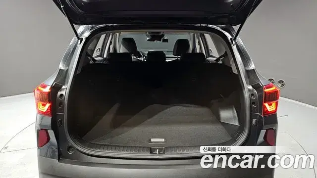 Kia Seltos 2022 — Şəkil 16/20