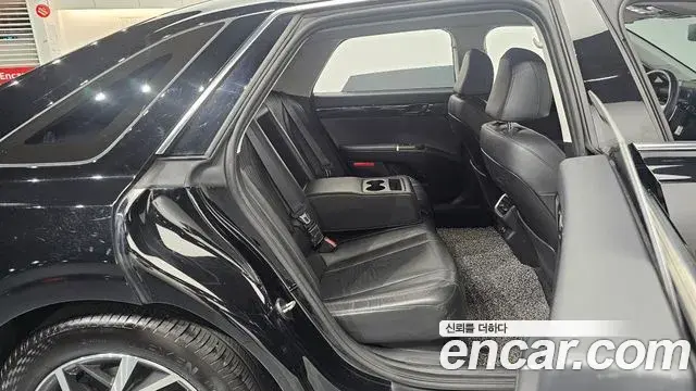 Hyundai Grandeur Hybrid 2023 — ფოტო 6/20