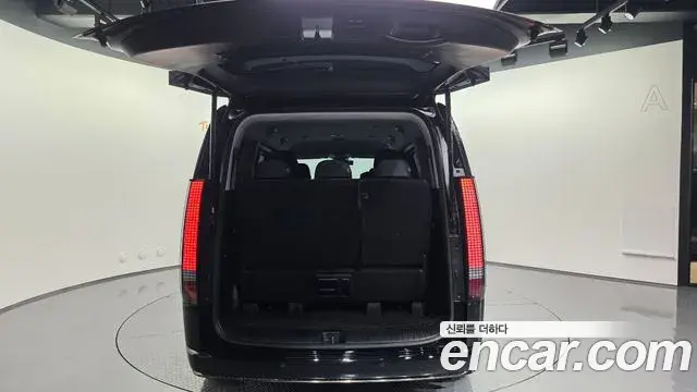 Hyundai Staria 2021 — Şəkil 19/20