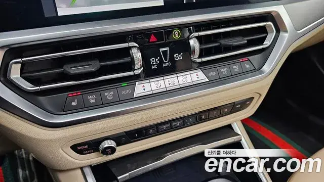 BMW 3 Series 2022 — ფოტო 11/30