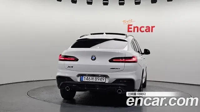 BMW X4 2020 — Photo 12/20