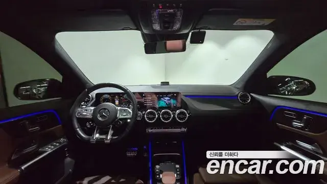 Mercedes-Benz GLA-Class 2023 — Фото 17/20