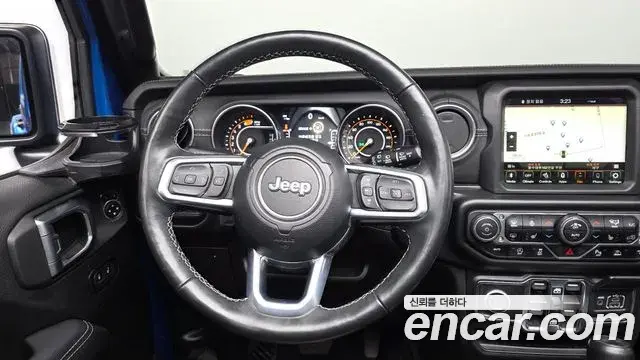 Jeep Wrangler 2022 — Фото 13/20