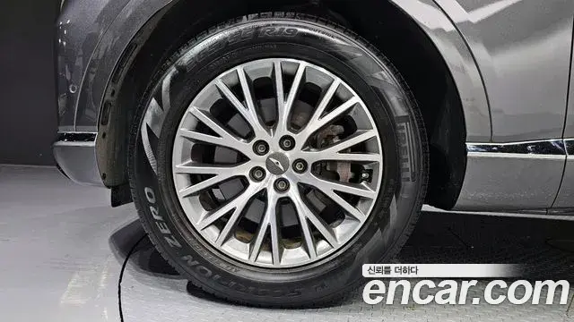 Genesis GV80 2021 — Photo 8/20