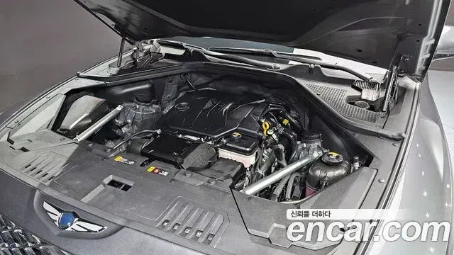 Genesis GV80 2021 — Photo 18/20