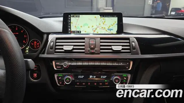 BMW 3 Series 2018 — ფოტო 3/20