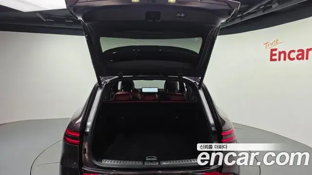 Genesis GV70 2021 — ფოტო 12/20