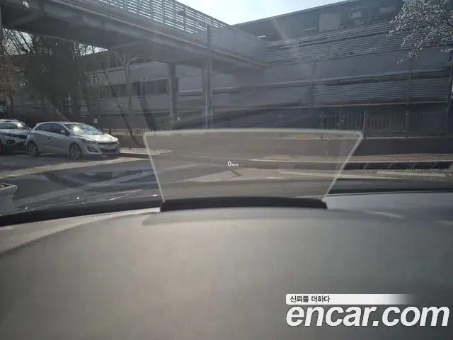 Volkswagen Tiguan 2018 — Şəkil 7/19
