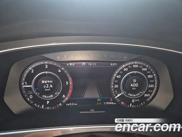 Volkswagen Tiguan 2018 — Şəkil 12/19