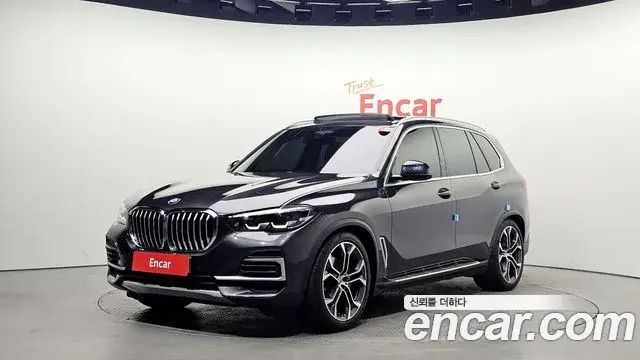BMW X5 2022 — Фото 1/20