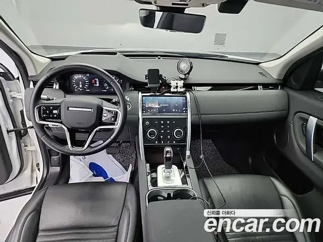 Land Rover Discovery Sport 2021 — Фото 4/20