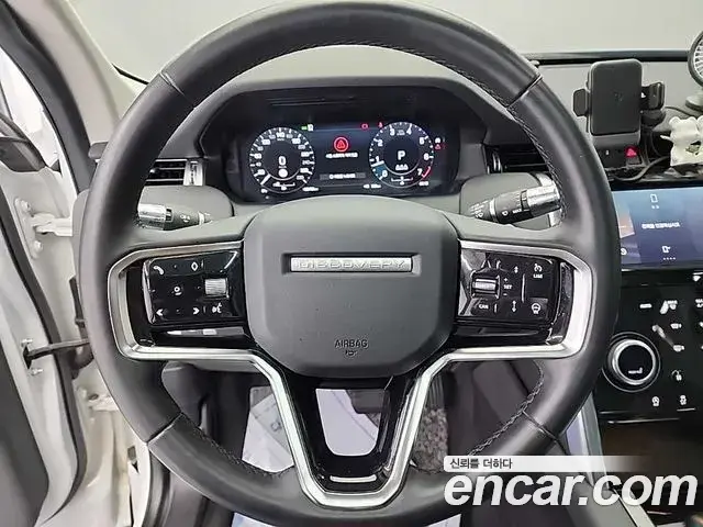 Land Rover Discovery Sport 2021 — Фото 7/20