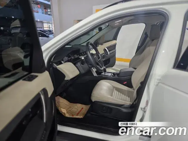 Land Rover Discovery Sport 2022 — Şəkil 18/19