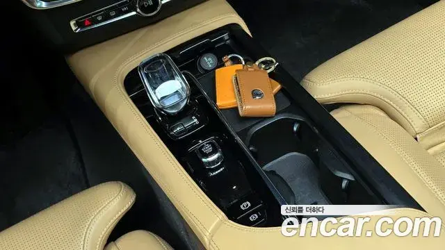 Volvo S90 2022 — Photo 10/20