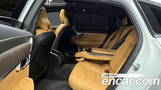 Volvo S90 2022 — Photo 19/20