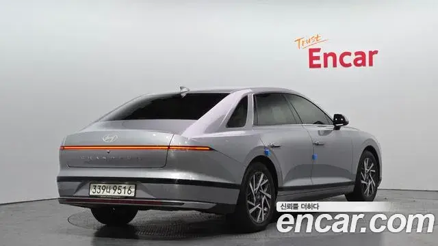 Hyundai Grandeur 2023 — Фото 2/20