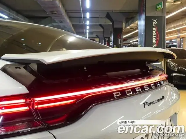 Porsche Panamera 2022 — Фото 17/20