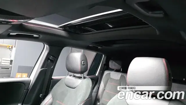 Mercedes-Benz GLB-Class 2022 — Фото 19/20