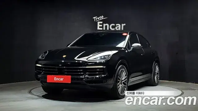Porsche Cayenne 2022 — Photo 9/20