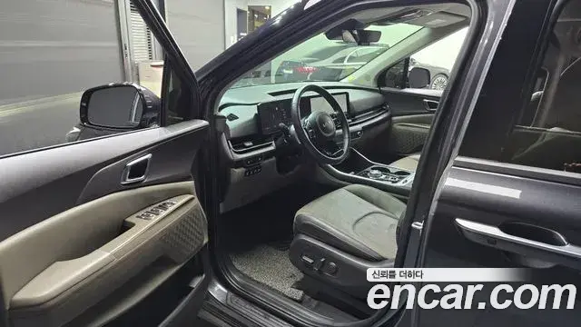 Kia Carnival 2024 — Photo 16/20
