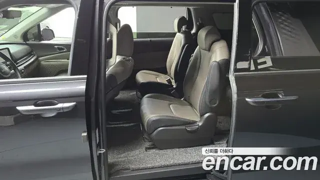 Kia Carnival 2024 — Photo 7/20