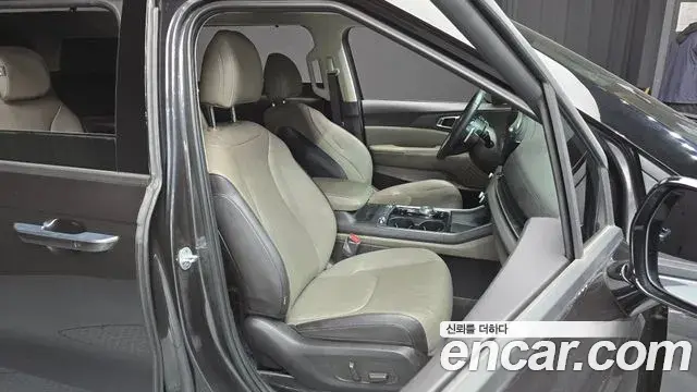 Kia Carnival 2024 — Photo 10/20