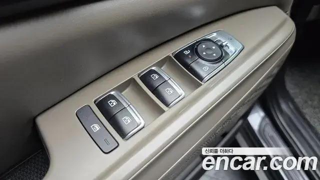 Kia Carnival 2024 — Photo 13/20