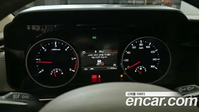 Kia Carnival 2022 — Фото 8/20