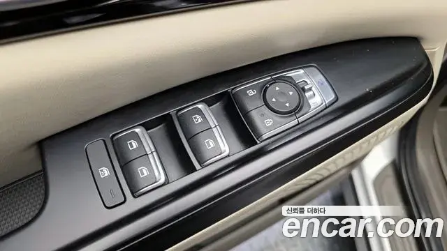 Kia Carnival 2022 — Фото 14/20