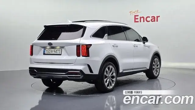 Kia Sorento 2021 — Фото 2/20