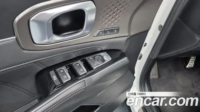 Kia Sorento 2021 — Фото 16/20