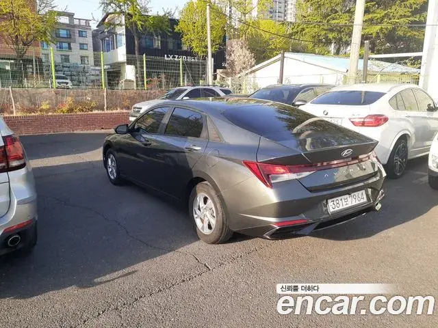 Hyundai The New Avante Hybrid 2022 — Şəkil 13/20