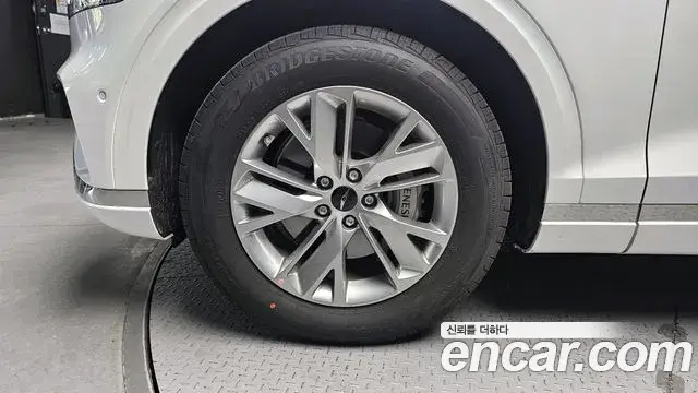Genesis GV70 2026 — ფოტო 14/20