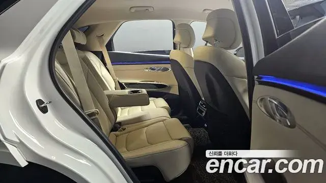 Genesis GV70 2026 — ფოტო 8/20
